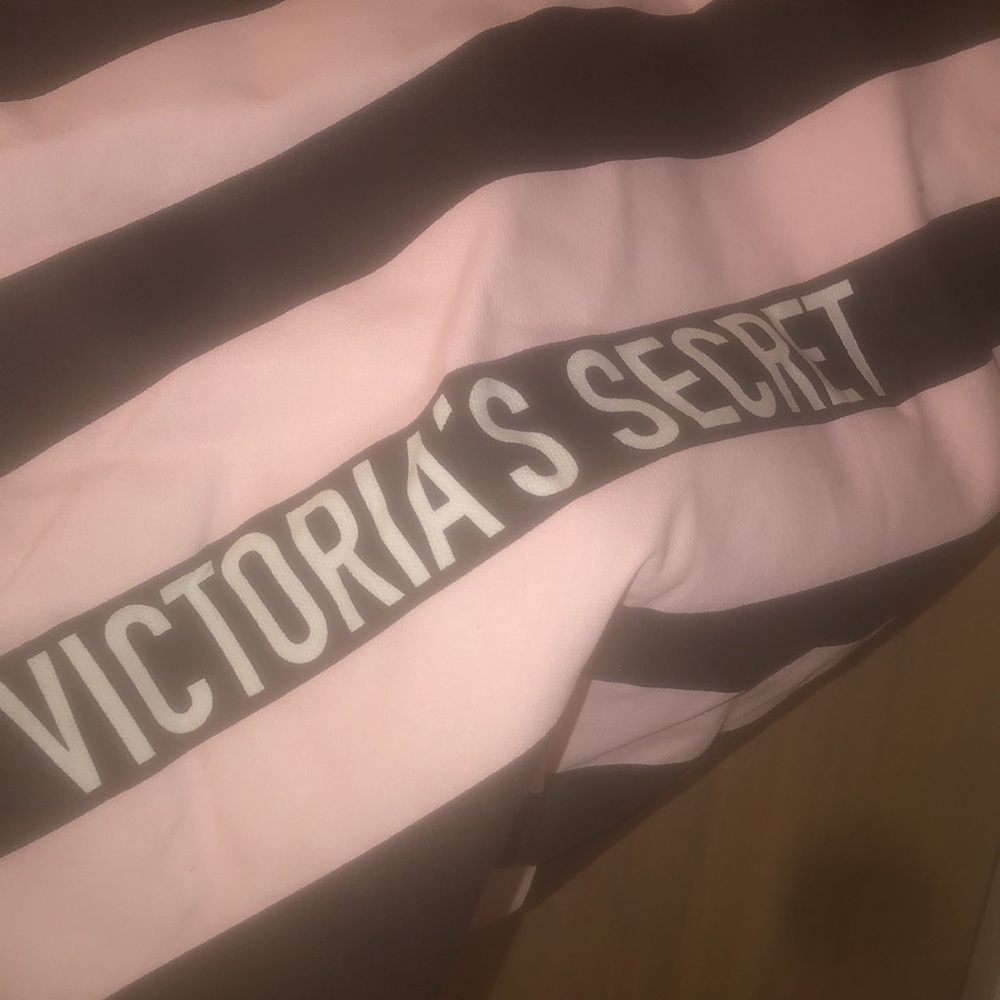 VS large striped tote - Picture 2 of 4